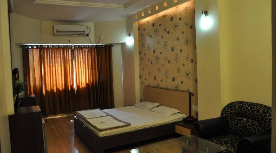 Radhika Palace Lodging, Parbhani 5